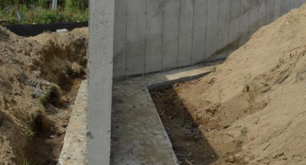 бетонная подпорная стена